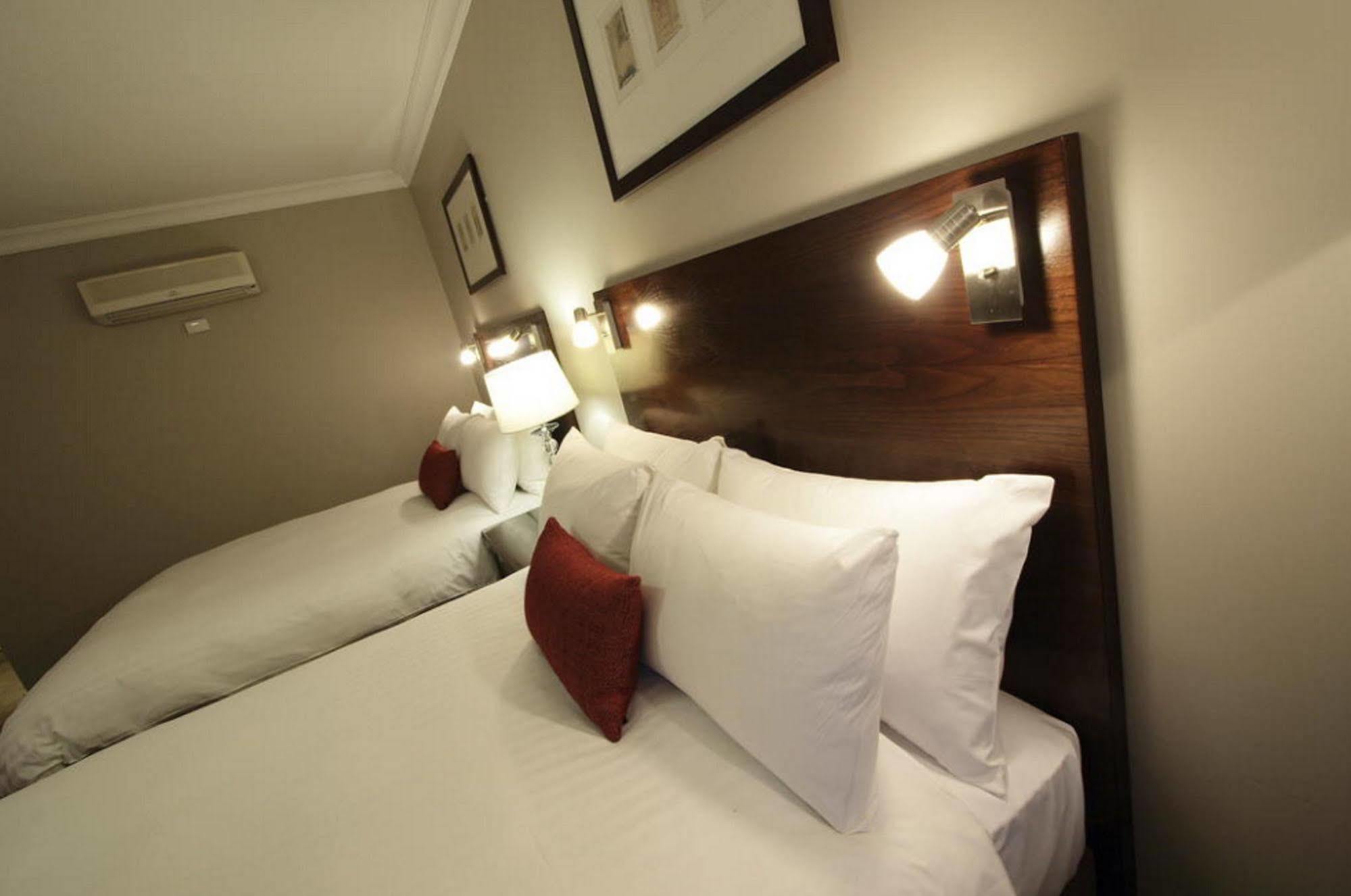 Carlyle Suites & Apartments Вагга-Вагга Екстер'єр фото